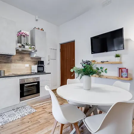 Luxe -15min Termini, Airport And Train Station - *